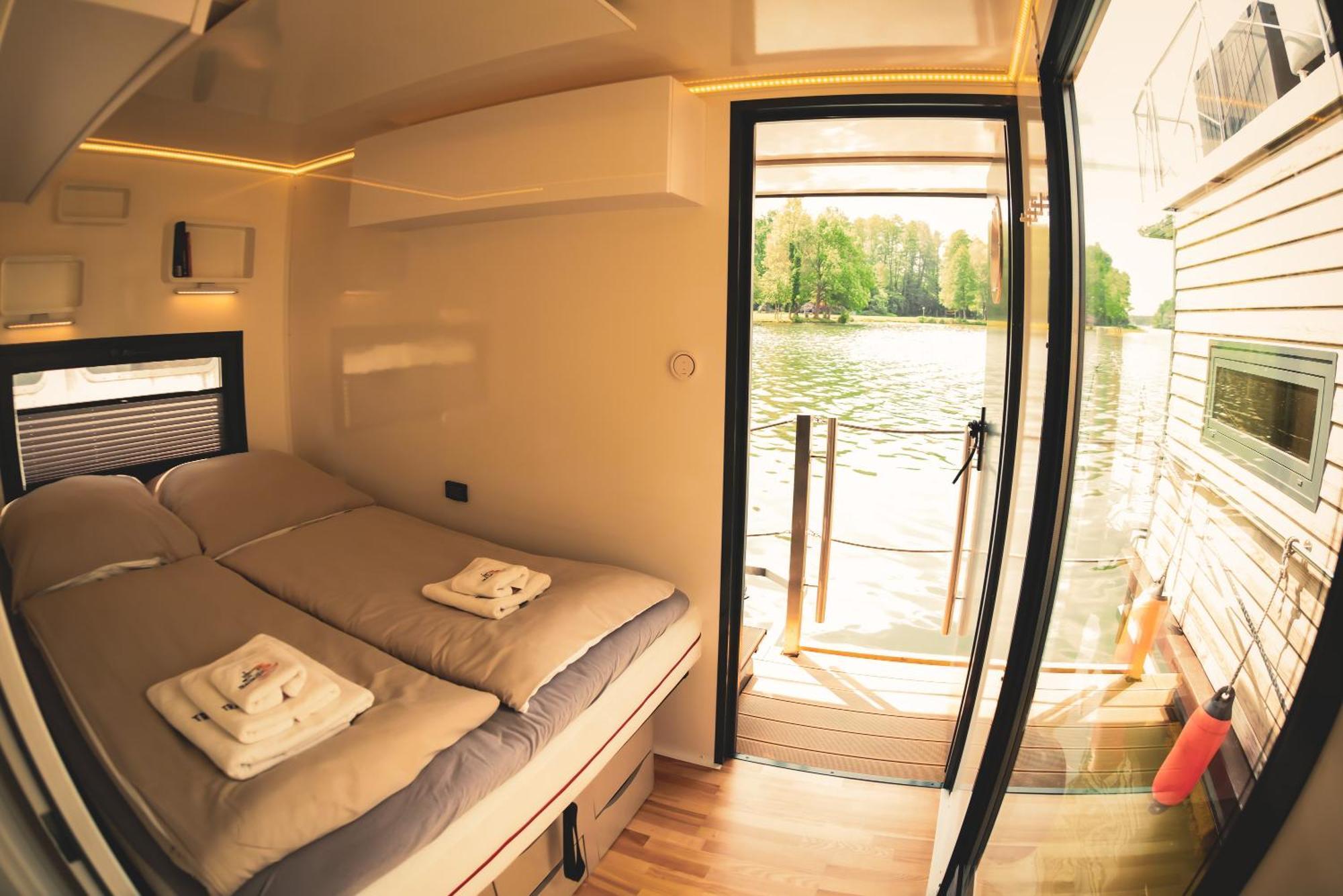 Traumzeitboot2 Auf Dem Scharmuetzelsee 바트 자로 외부 사진